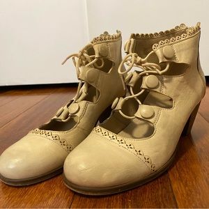 Casta Leather Lace up Victorian Style Bootie sz7